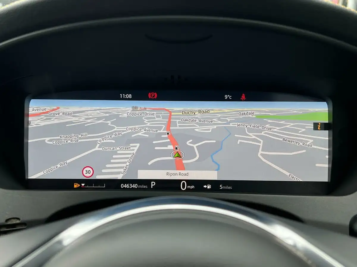 2019-jaguar-f-pace-20i-300-sport-big-29