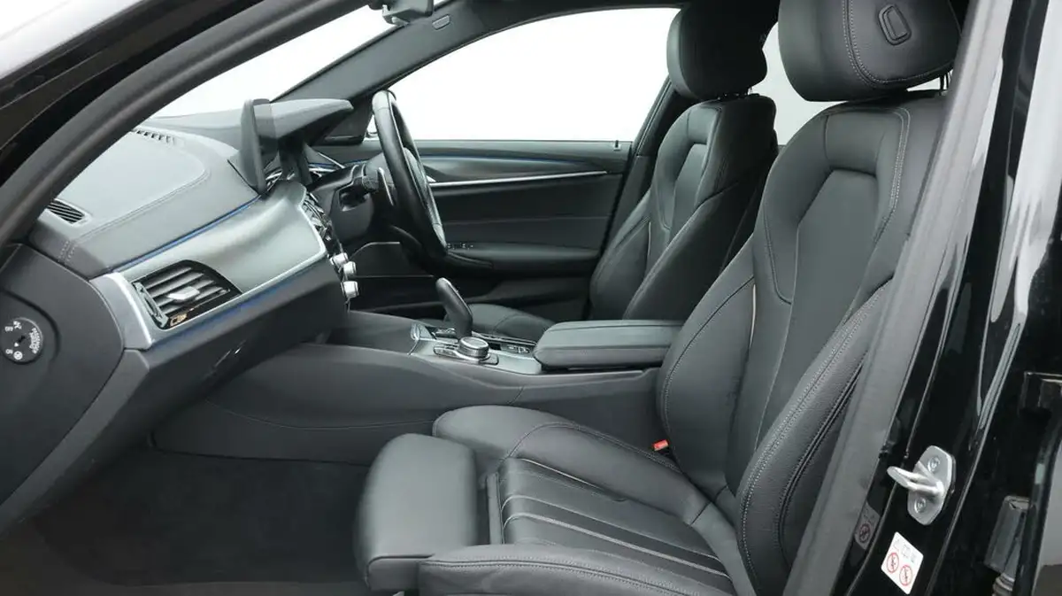 2022-bmw-5-series-20-530e-xdrive-m-sport-saloon-4d-big-14