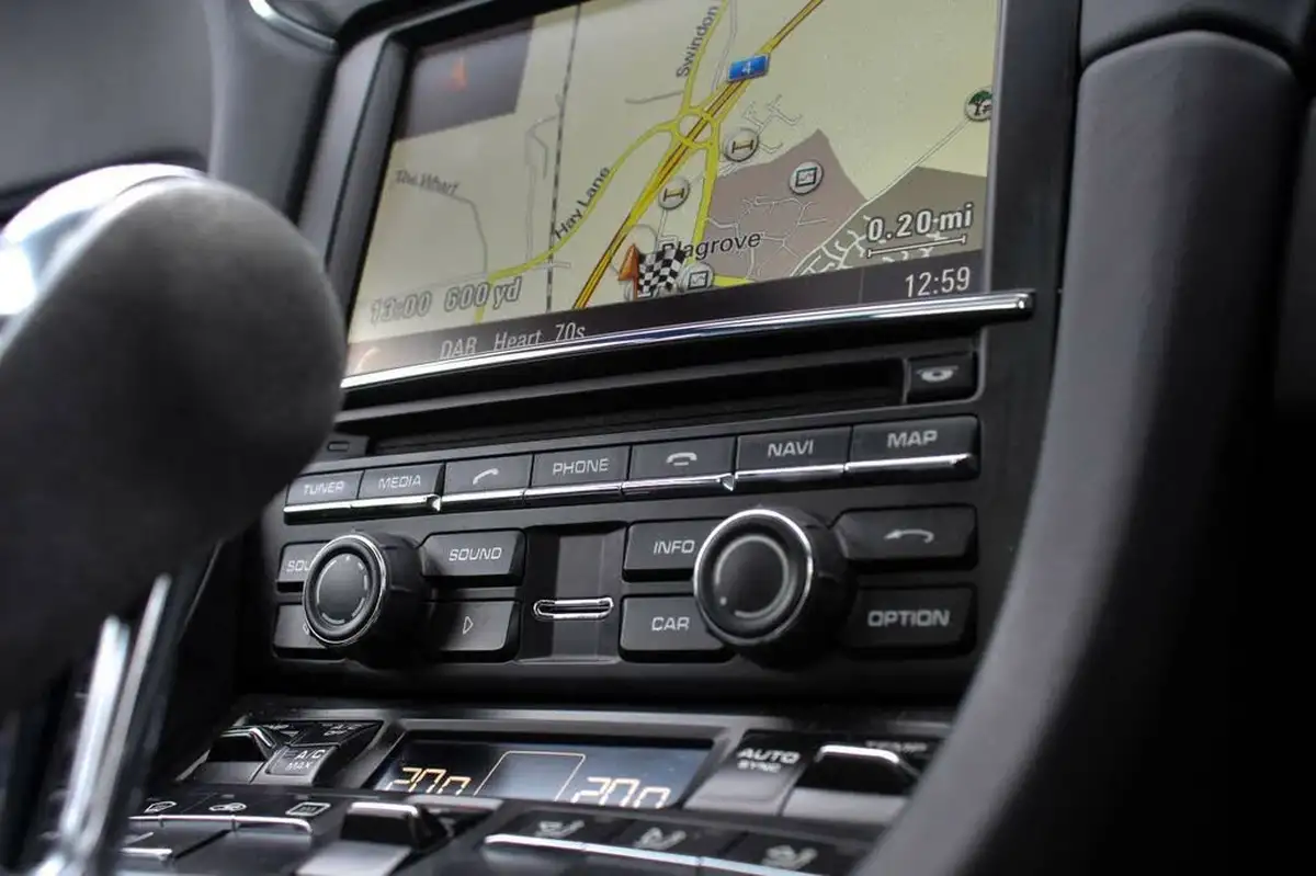 2014-porsche-911-38-turbo-coupe-big-27