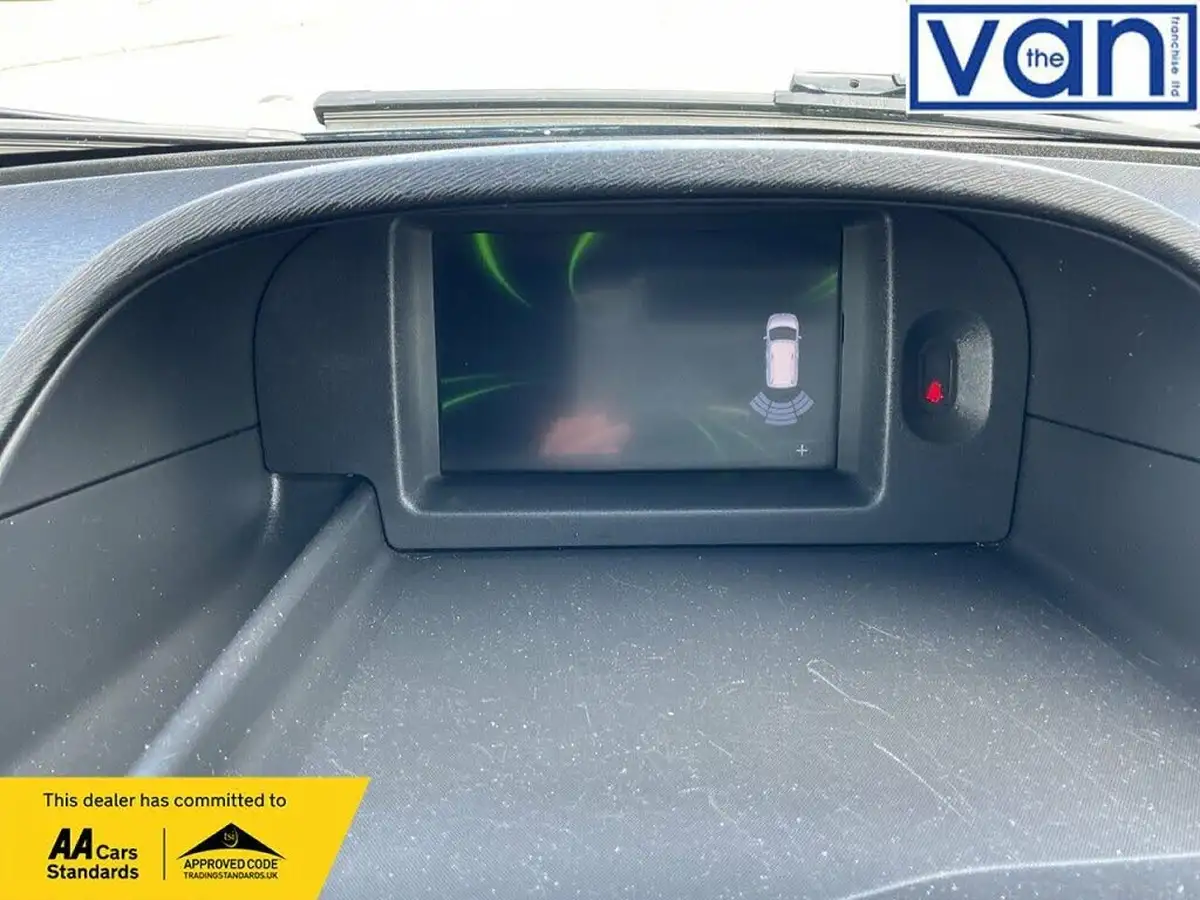 2019-renault-kangoo-15td-ml19-energy-dci-110-business-panel-big-18