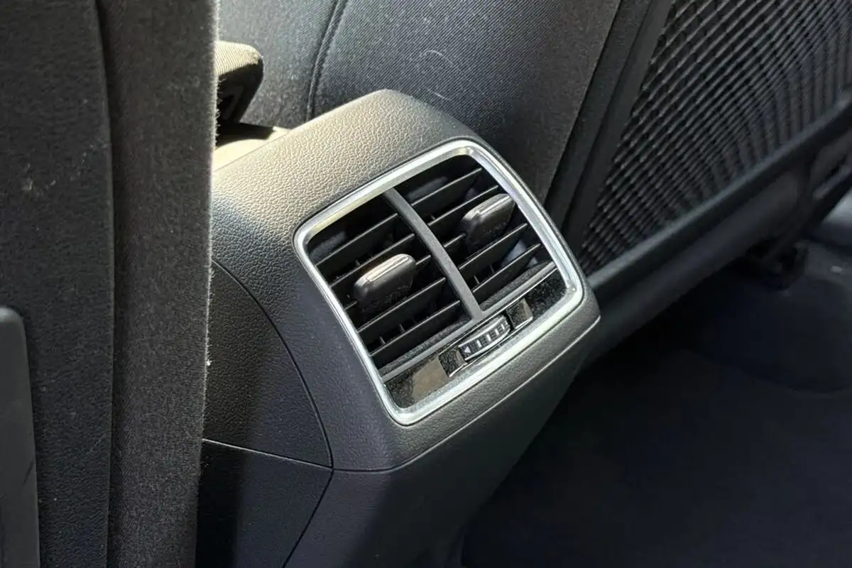 2015-audi-q3-20-tdi-quattro-se-150ps-big-29
