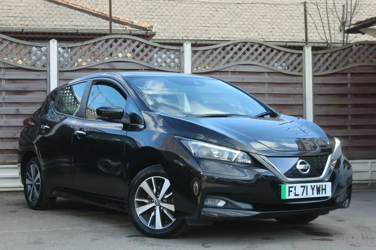 2021-nissan-leaf-e-acenta-big-0