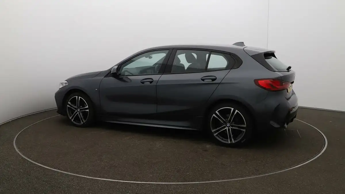 2021-bmw-1-series-15td-116d-m-sport-lcp-dct-big-40