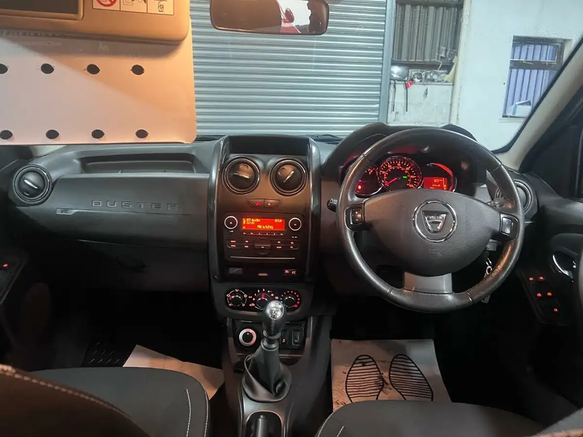 2017-dacia-duster-15dci-laureate-110bhp-4x4-ss-station-wagon-5d-big-18