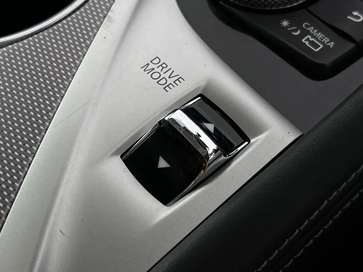2015-infiniti-q50-22td-sport-168bhp-auto-big-52