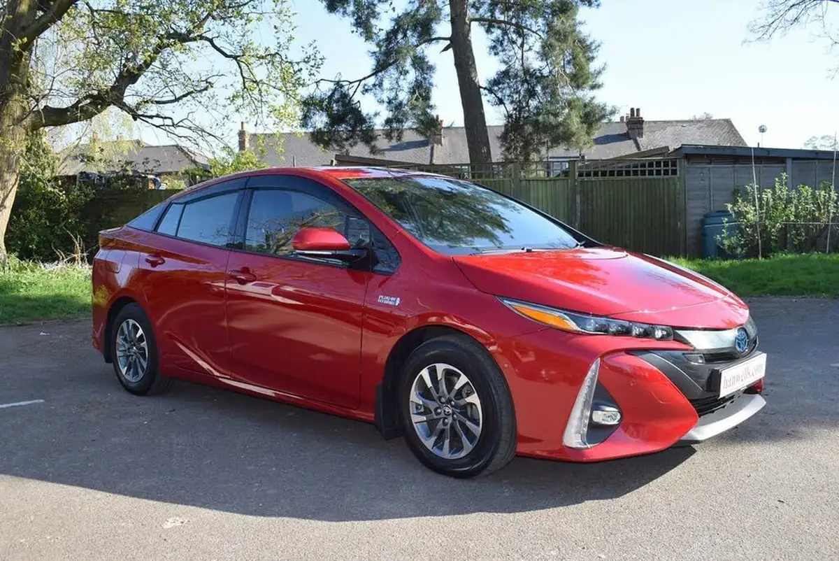 2020-toyota-prius-18-vvt-i-excel-plug-in-e-cvt-big-0