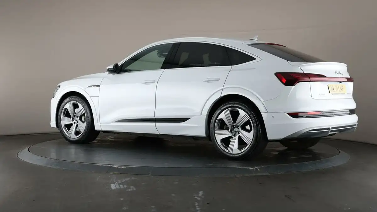 2021-audi-e-tron-55e-s-line-sportback-big-69