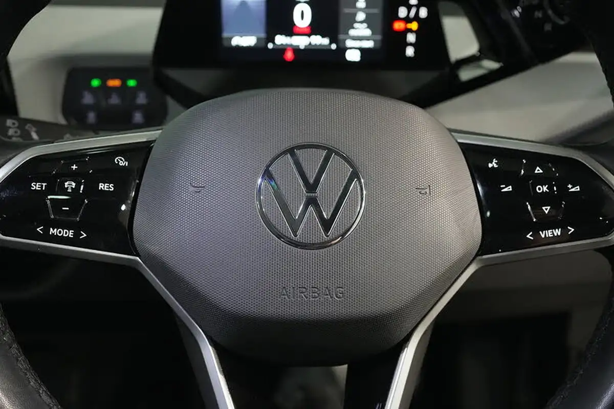 2021-volkswagen-id3-e-family-145ps-big-25