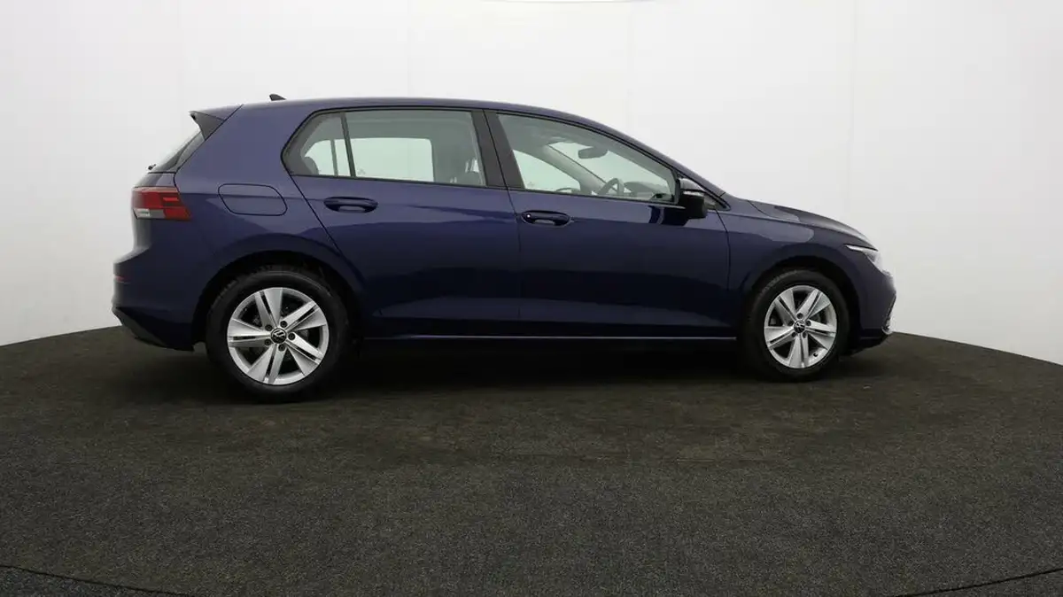 2022-volkswagen-golf-15-tsi-life-130ps-hatchback-big-28