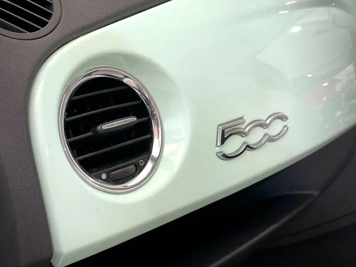 2014-fiat-500-12-lounge-ss-big-32