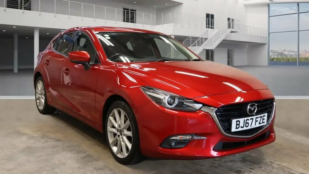 2017-mazda-mazda3-20-sport-nav-120ps-hatchback-5d-big-1