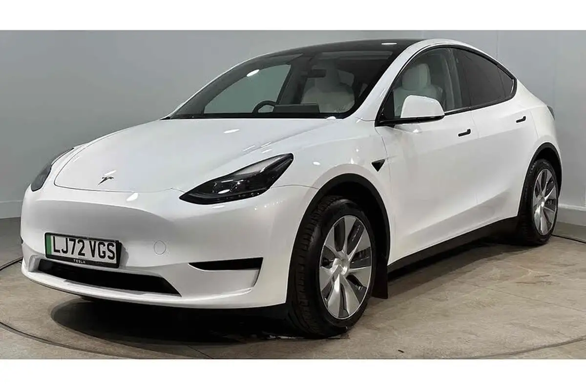 2023-tesla-model-y-e-rwd-big-2