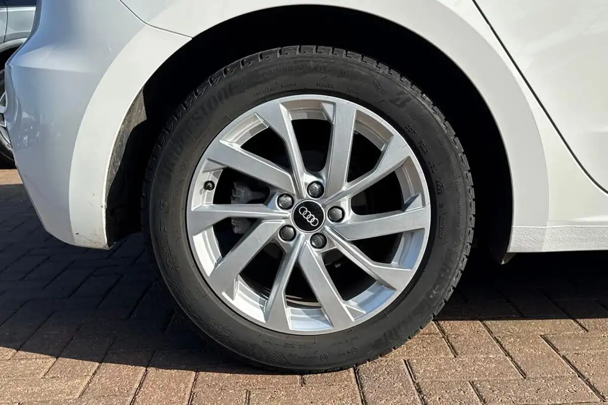 2023-audi-a1-10-30-tfsi-sport-big-23