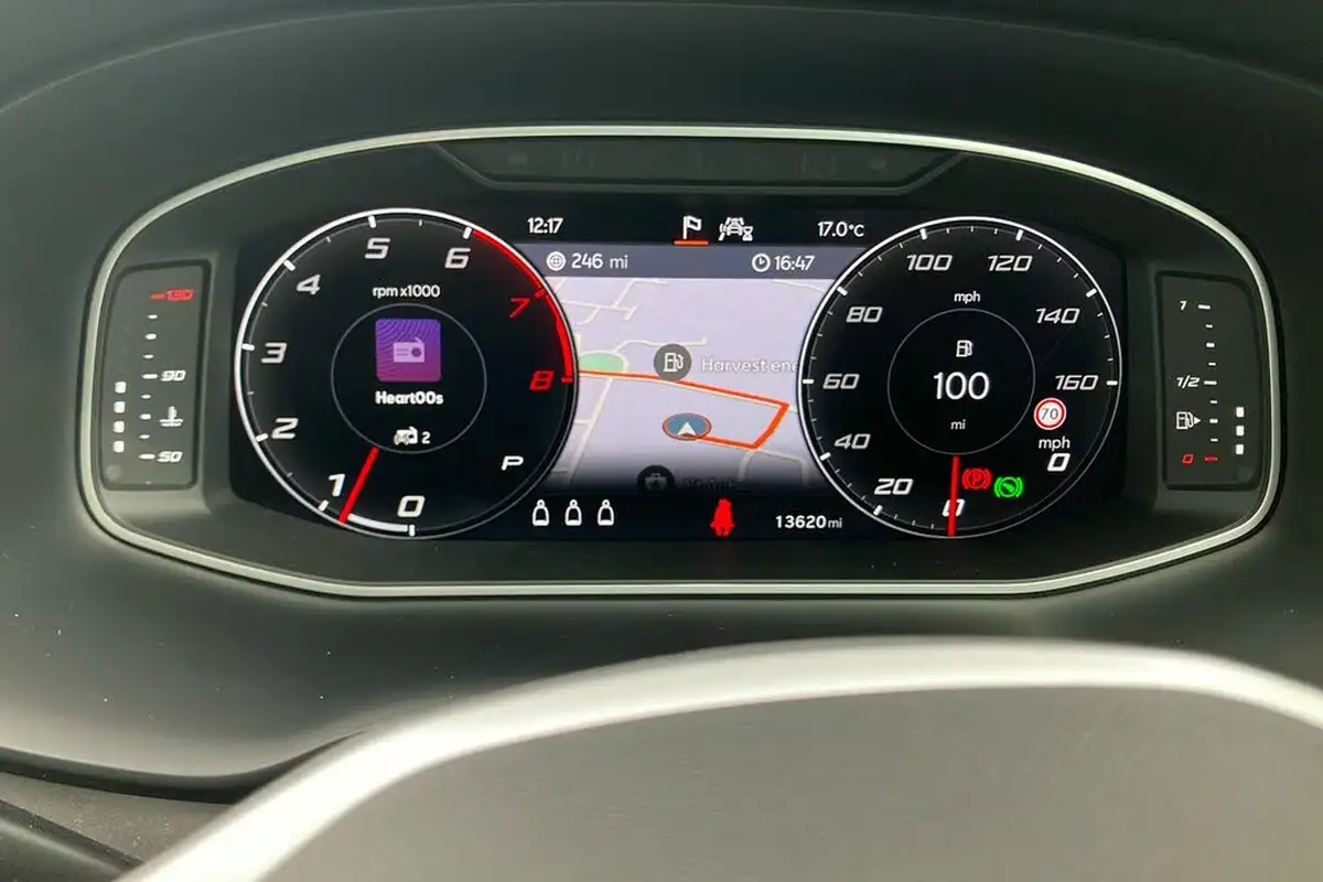 2024-seat-ateca-15-ecotsi-xperience-lux-dsg-big-15