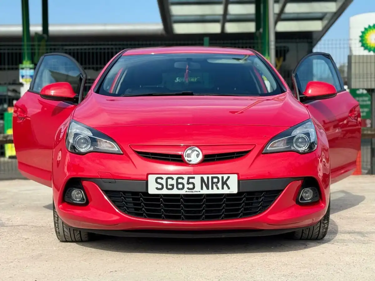 2015-vauxhall-gtc-20cdti-limited-edition-16v-ss-big-9
