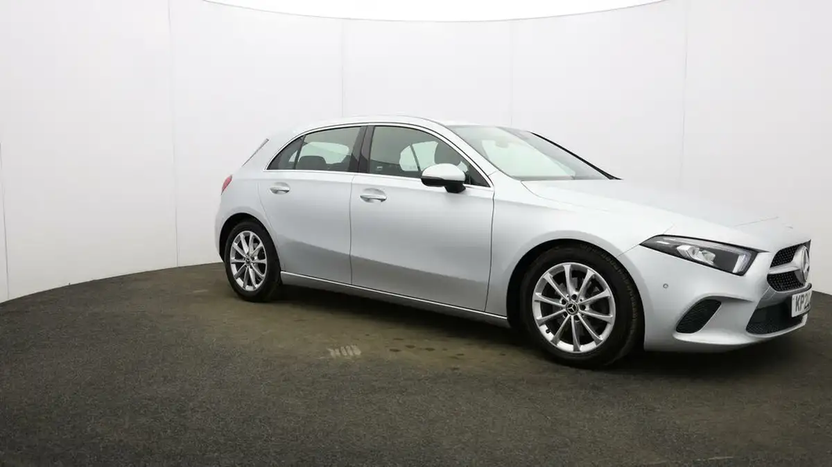 2019-mercedes-benz-a-class-20d-a200d-sport-executive-hatchback-5d-big-38