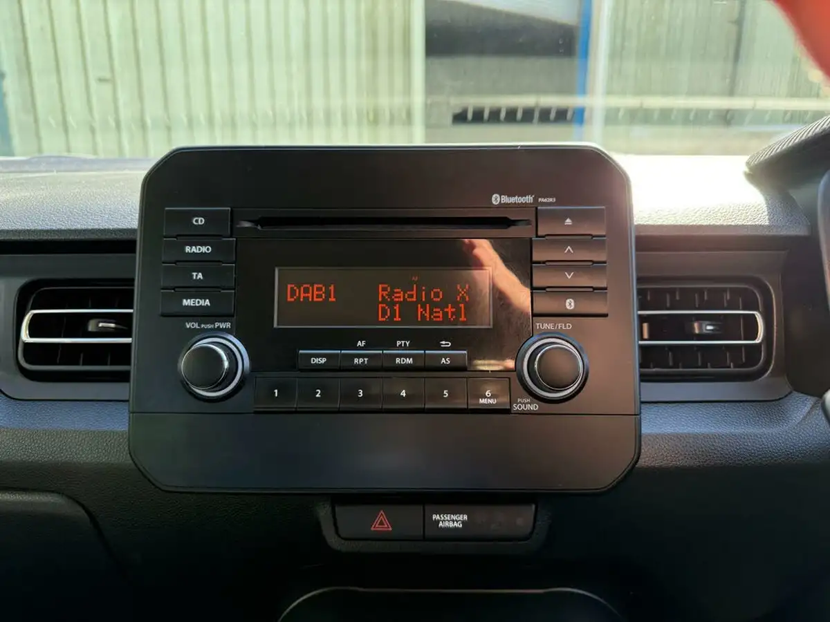 2021-suzuki-ignis-12-dualjet-sz3-big-17