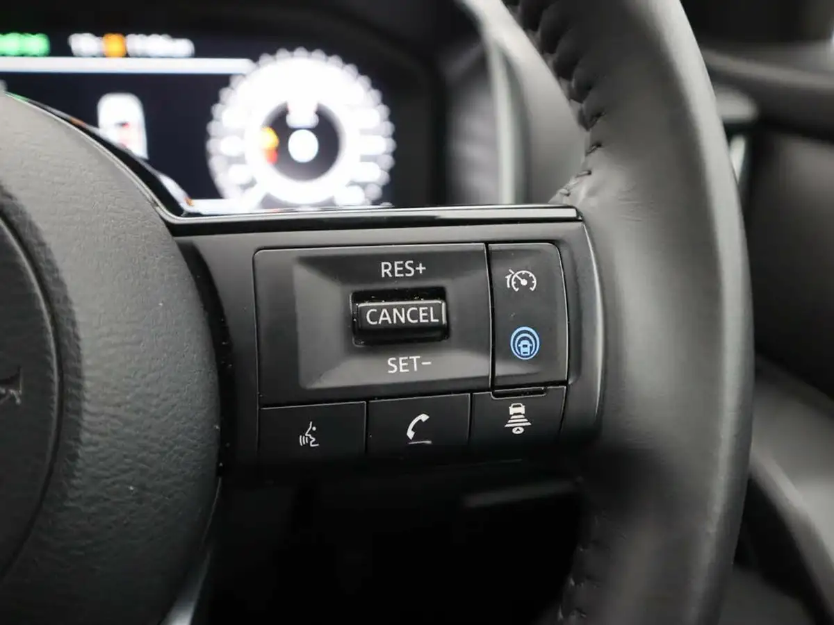 2024-nissan-qashqai-13-dig-t-n-connecta-140ps-mild-hybrid-big-24