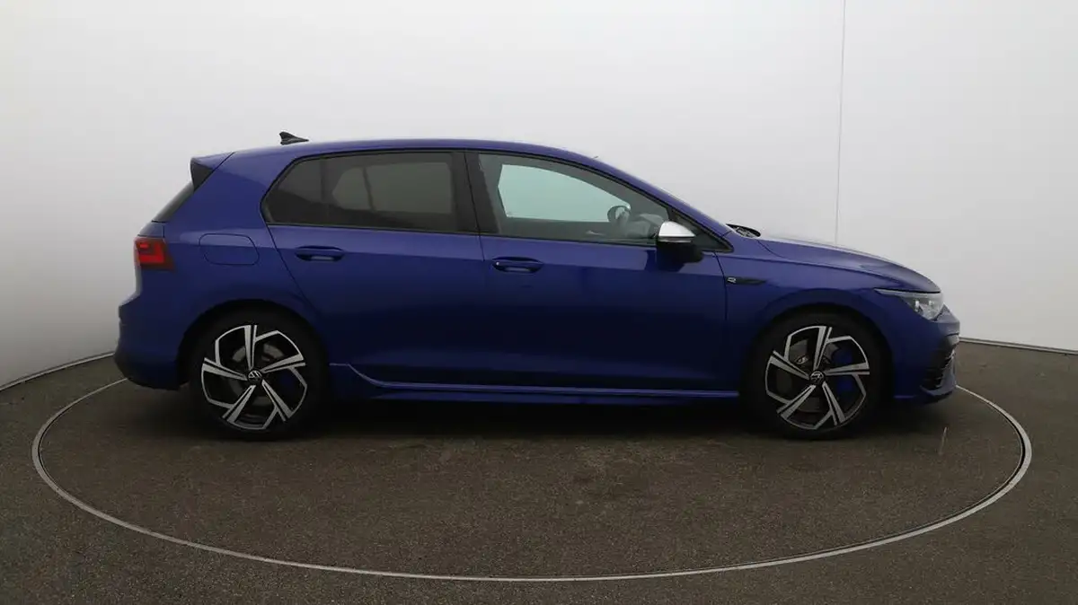2023-volkswagen-golf-20-tsi-r-320ps-hatchback-big-41