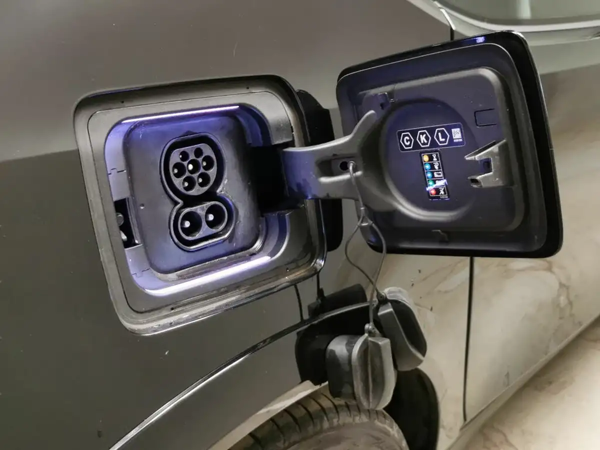 2021-bmw-i3-e-120-ah-big-32