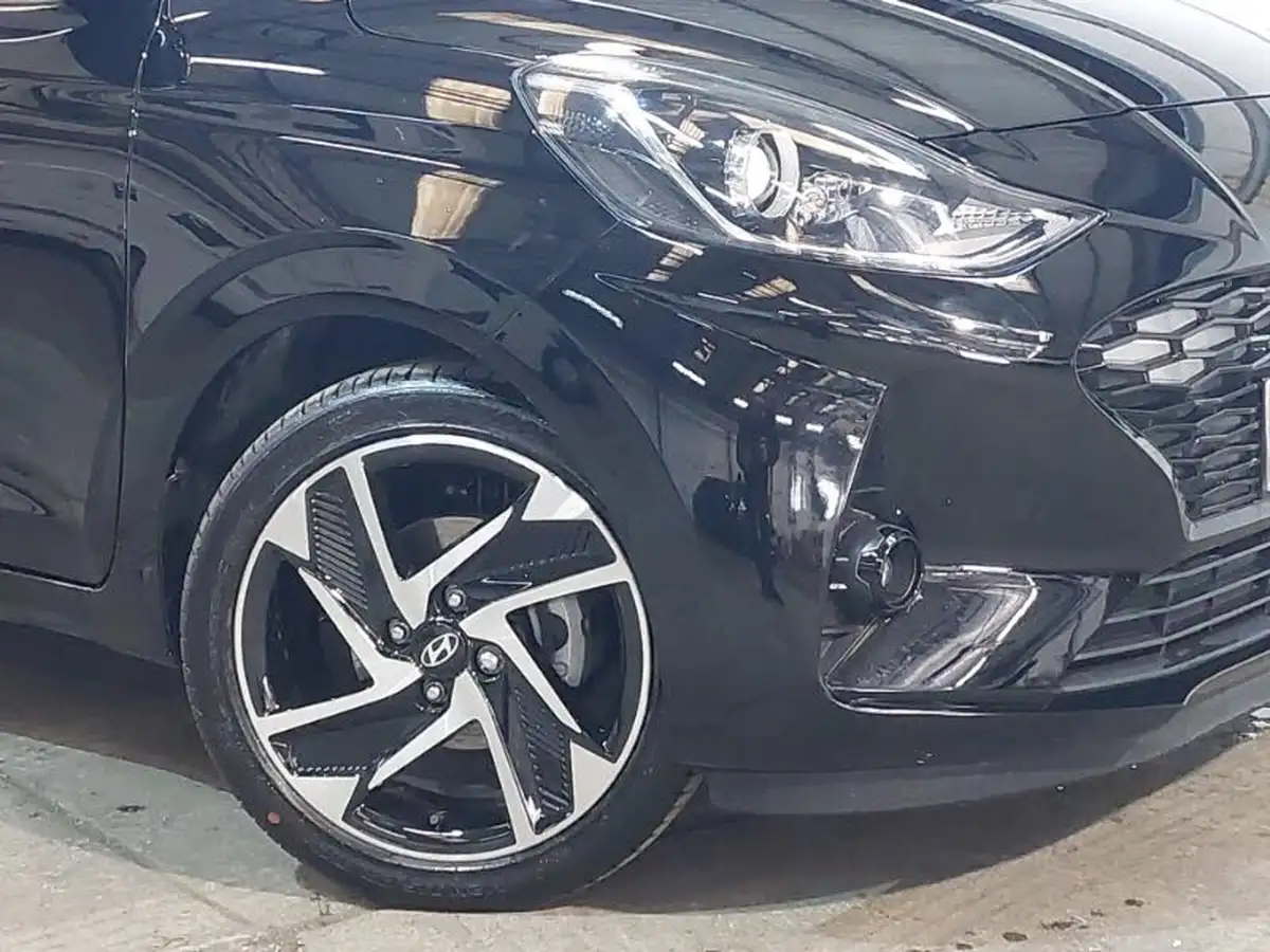 2024-hyundai-i10-10-premium-63ps-auto-big-8