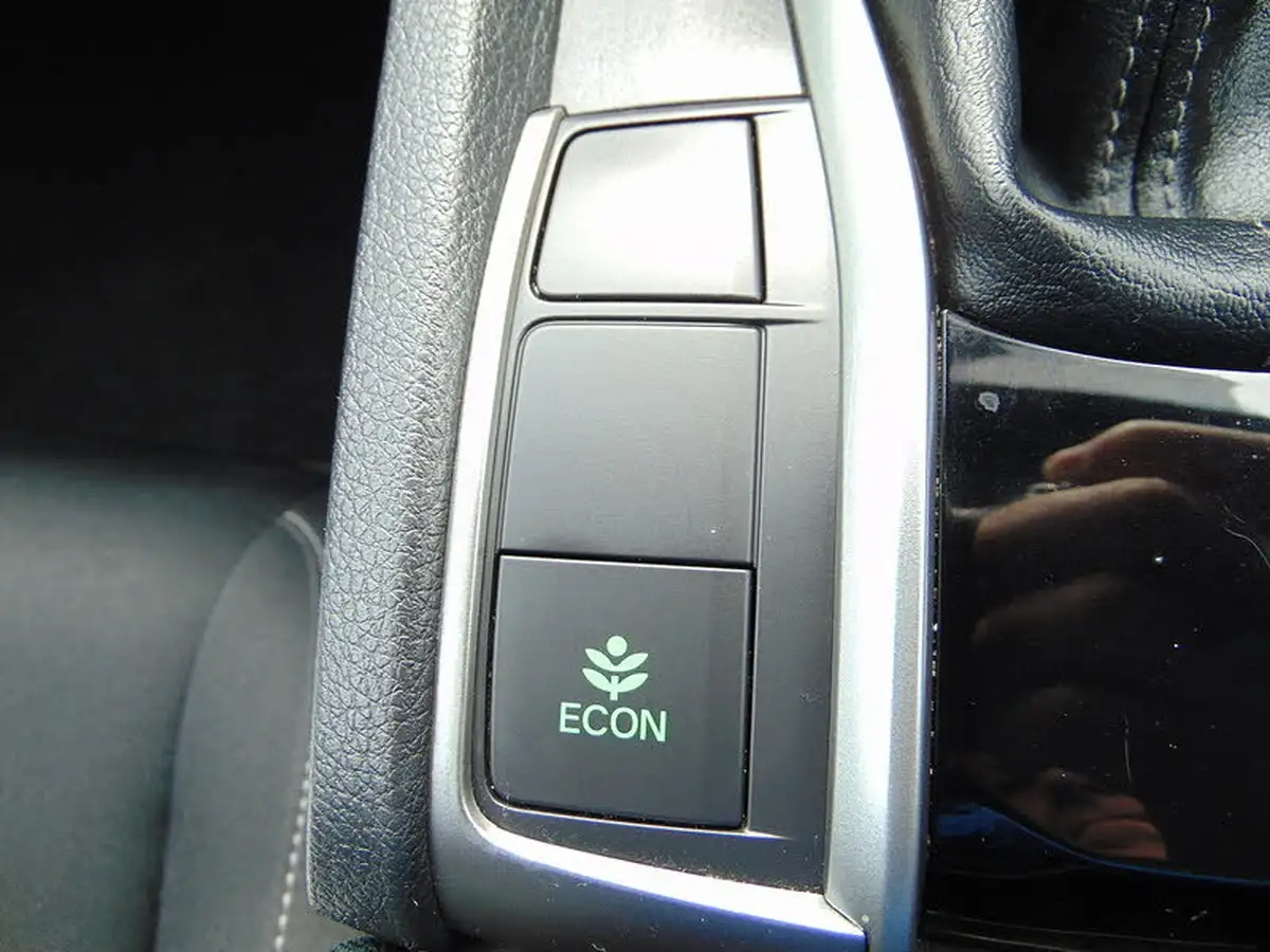 2020-honda-civic-16-i-dtec-sr-hatchback-5d-big-28