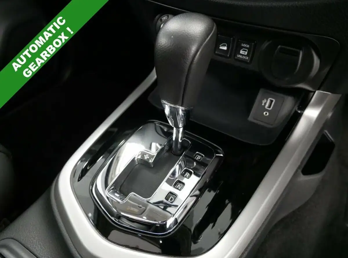 2021-nissan-navara-23dci-tt-tekna-8-navileather-auto-big-17