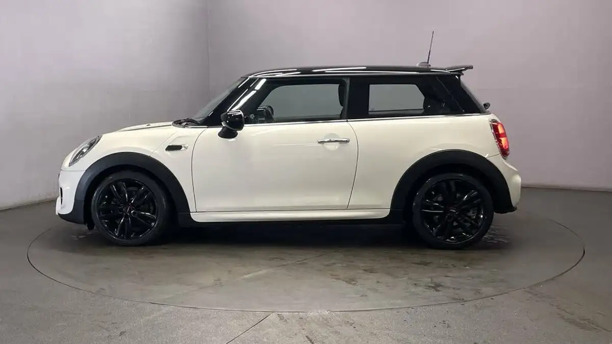 2019-mini-cooper-15-cooper-sport-hatchback-3d-auto-big-4