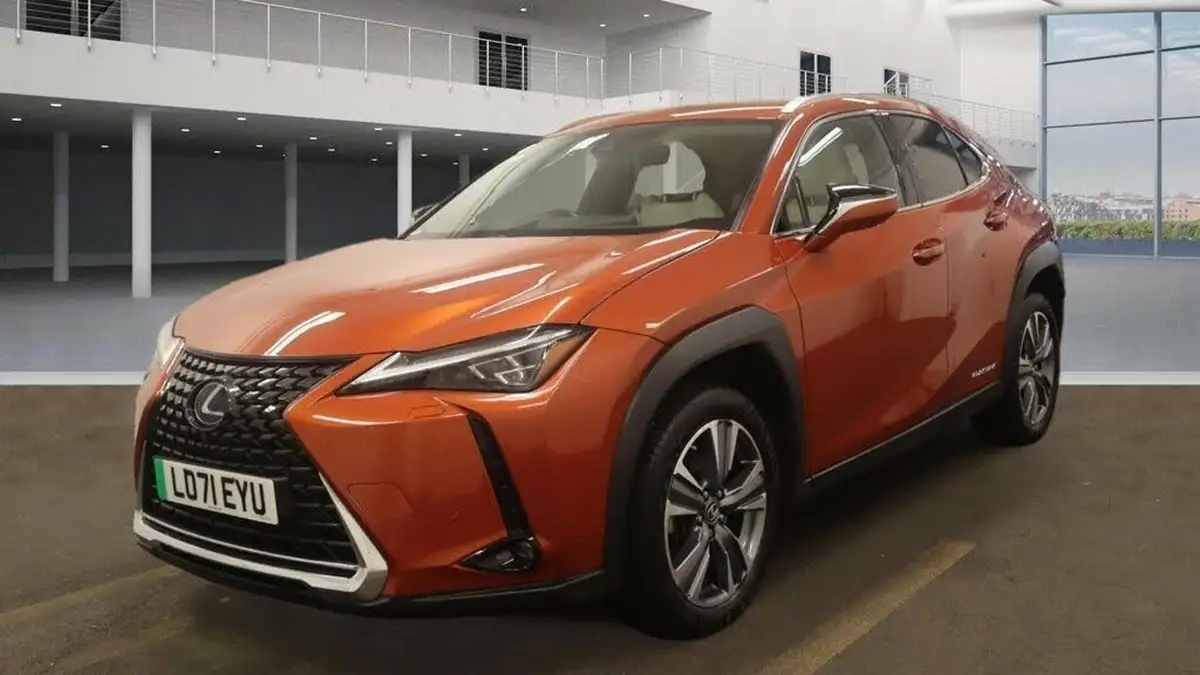 2022-lexus-ux-300e-e-ux-201bhp-big-4