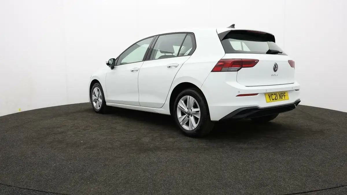 2021-volkswagen-golf-15-tsi-life-130ps-hatchback-big-4