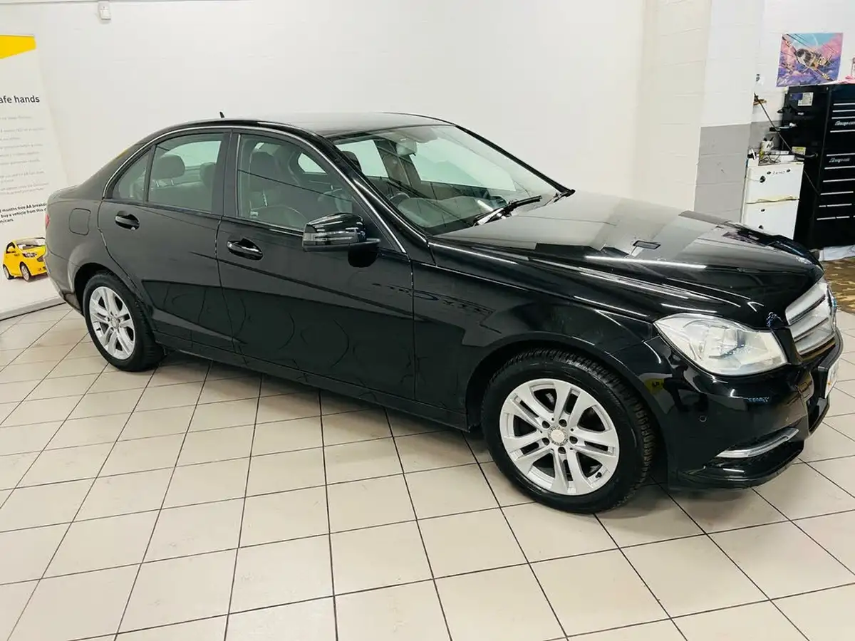 2014-mercedes-benz-c-class-21cdi-c200-cdi-executive-se-134bhp-saloon-4d-7g-tronic-plus-big-1
