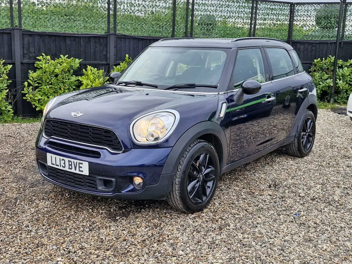 2013-mini-countryman-20td-cooper-sd-auto-big-0