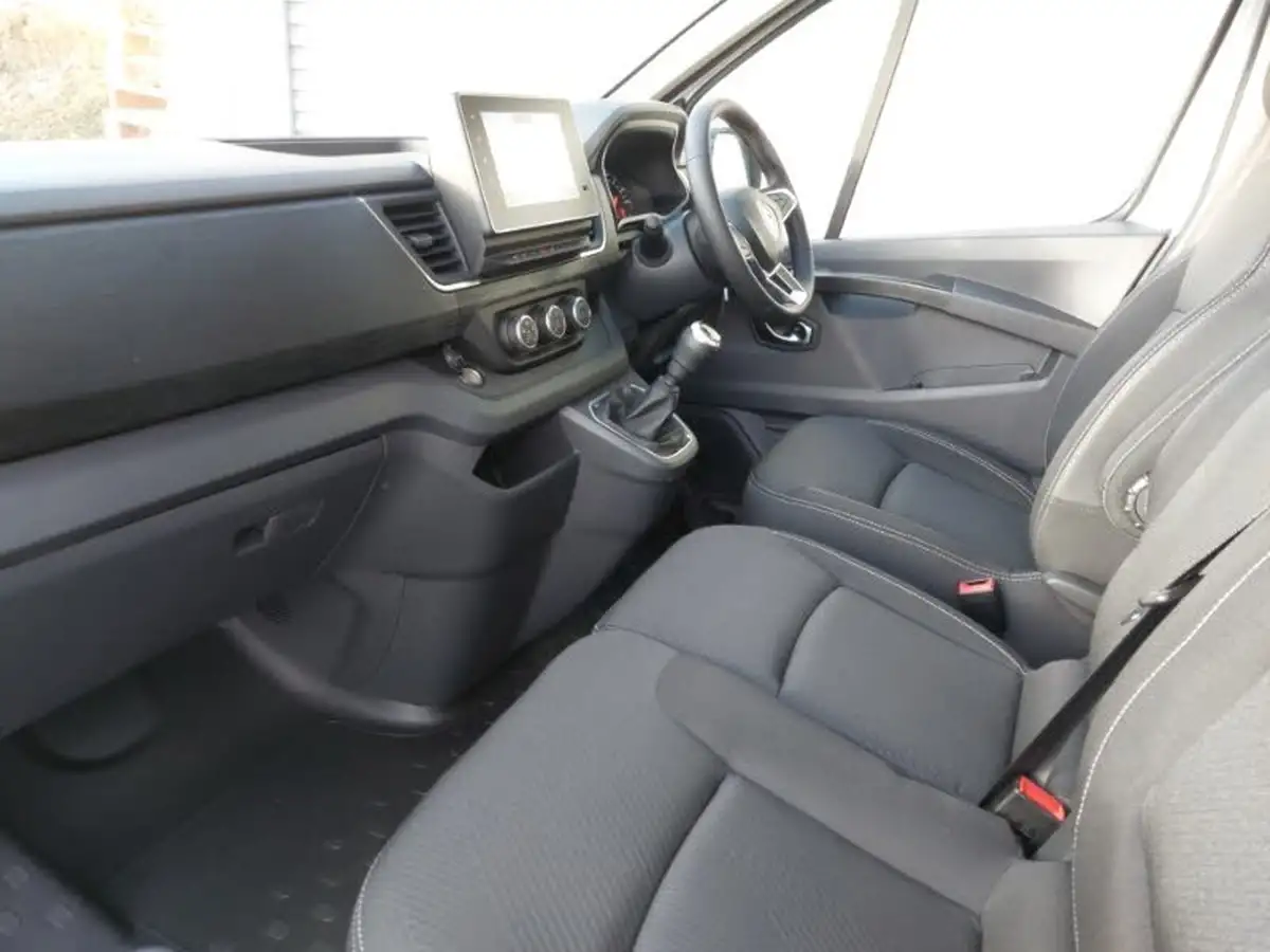 2023-renault-trafic-20dci-sl30-130-extra-eu6d-big-4