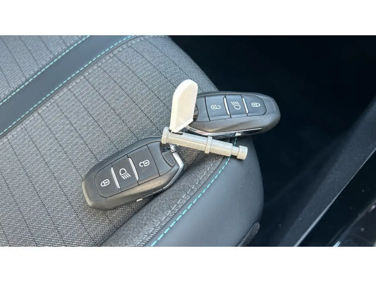 2021-peugeot-208-12-puretech-allure-premium-100bhp-big-19