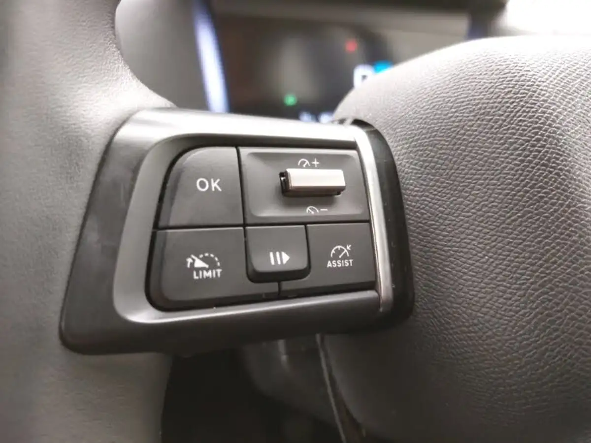 2023-citroen-c4-12-puretech-sense-plus-big-16