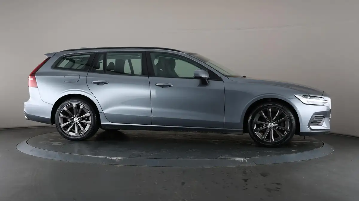 2021-volvo-v60-20-b3-momentum-160bhp-big-54