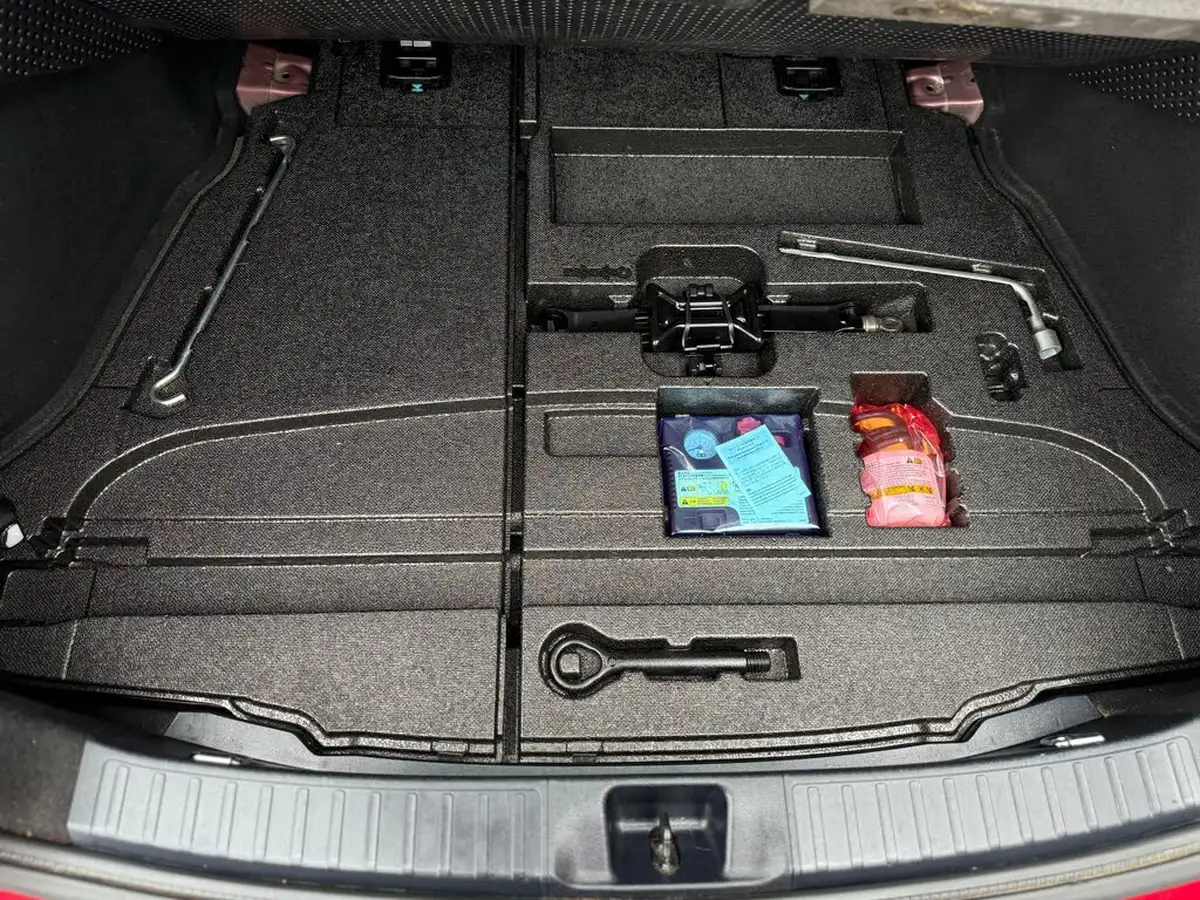 2016-toyota-prius-18-vvt-i-excel-big-47