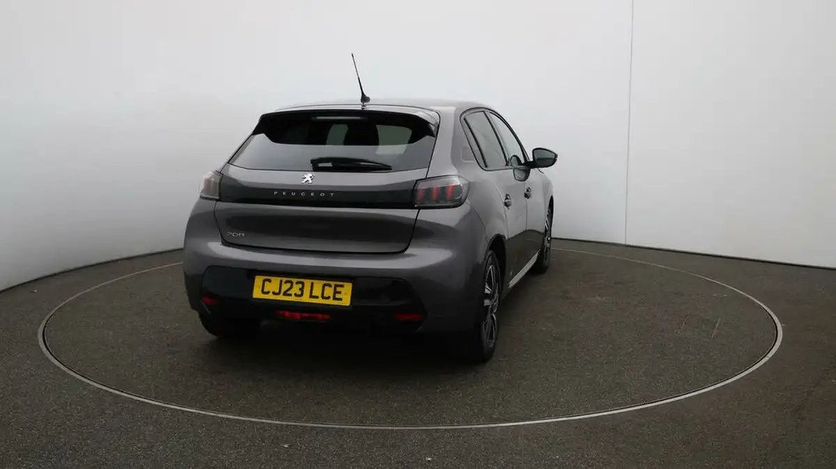 2023-peugeot-208-12-puretech-allure-premium-100ps-big-48