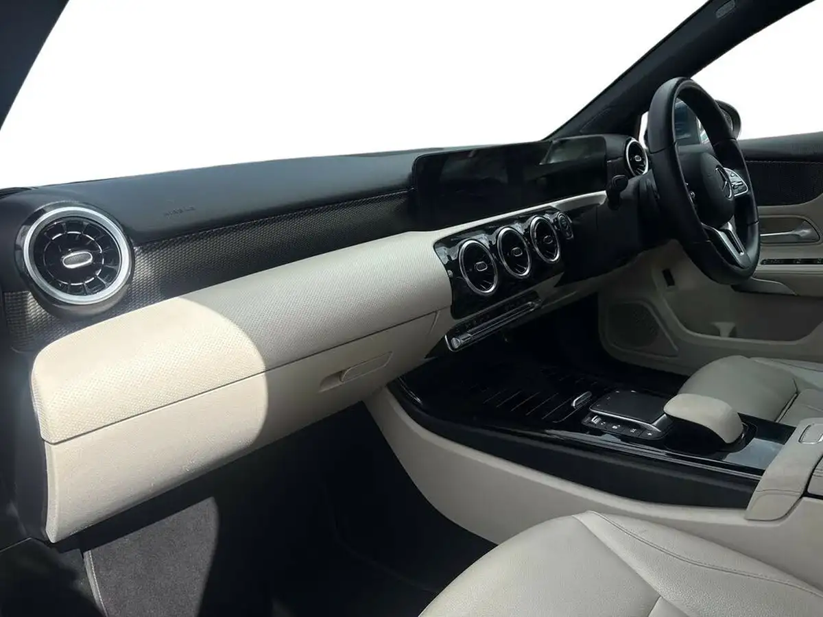 2022-mercedes-benz-a-class-13-a200-sport-executive-edition-saloon-4d-7g-dct-big-5