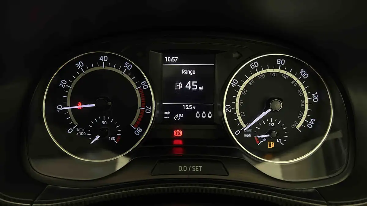 2018-skoda-fabia-10-tsi-monte-carlo-109ps-ss-estate-big-15