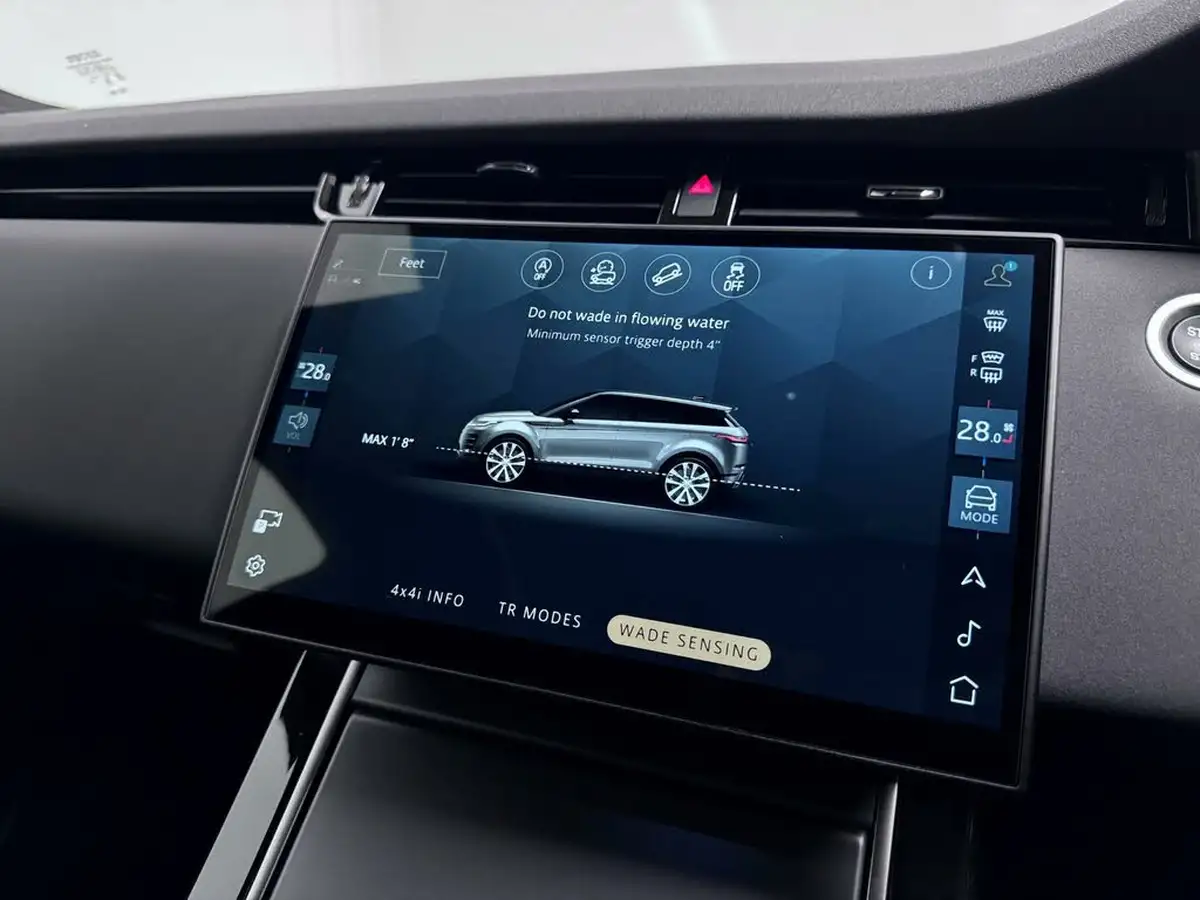 2024-land-rover-range-rover-evoque-15-p300e-dynamic-se-big-46