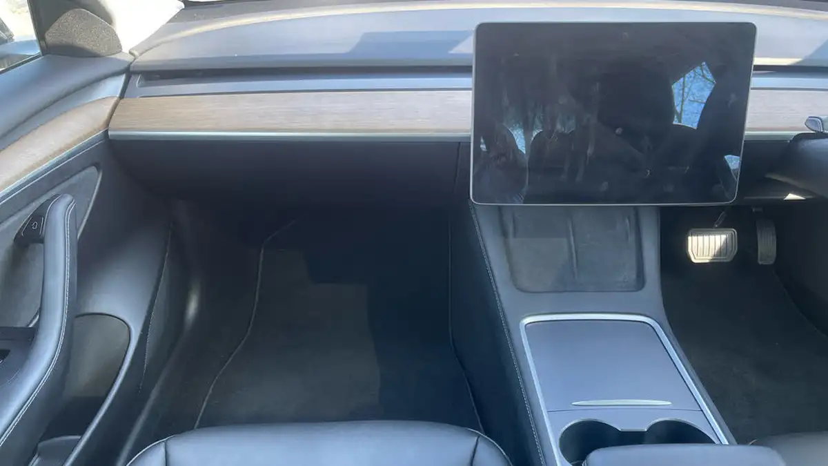 2021-tesla-model-3-e-long-range-4x4-big-11