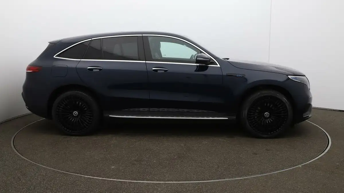 2022-mercedes-benz-eqc-e-eqc-400-amg-line-premium-plus-big-44