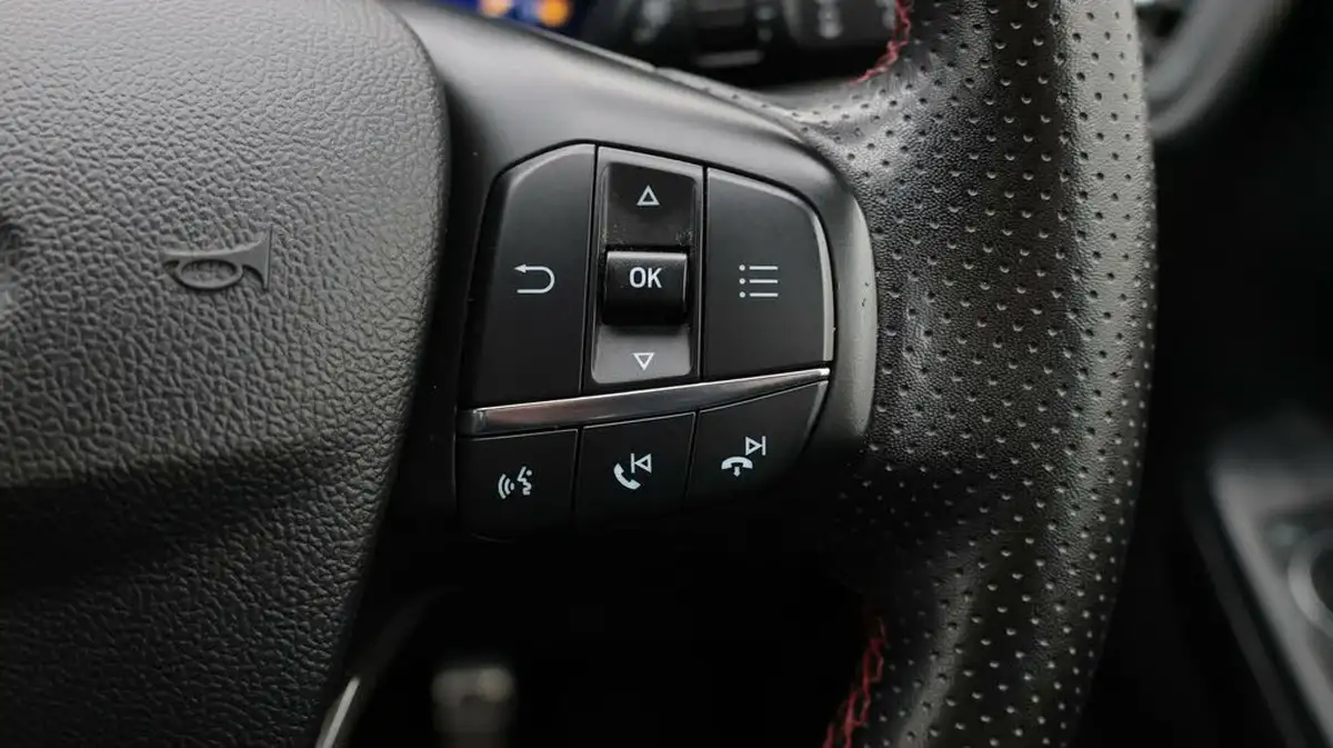 2022-ford-kuga-big-26