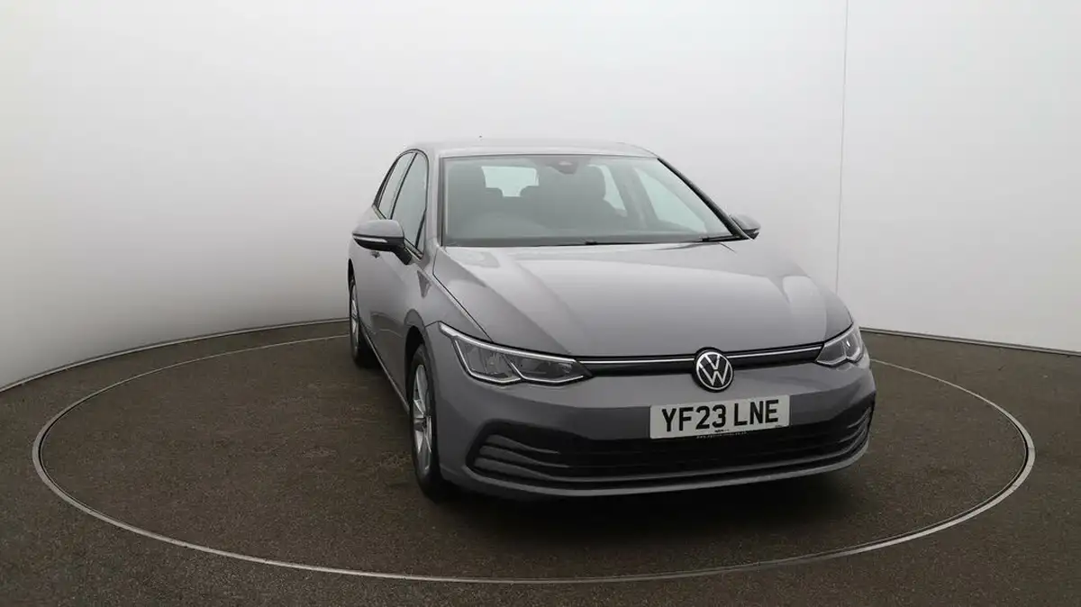 2023-volkswagen-golf-15-tsi-life-130ps-hatchback-big-31