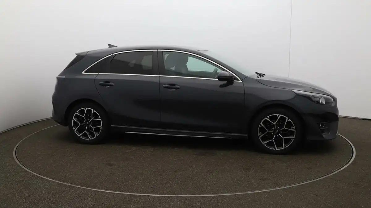 2022-kia-ceed-15-t-gdi-gt-line-big-40