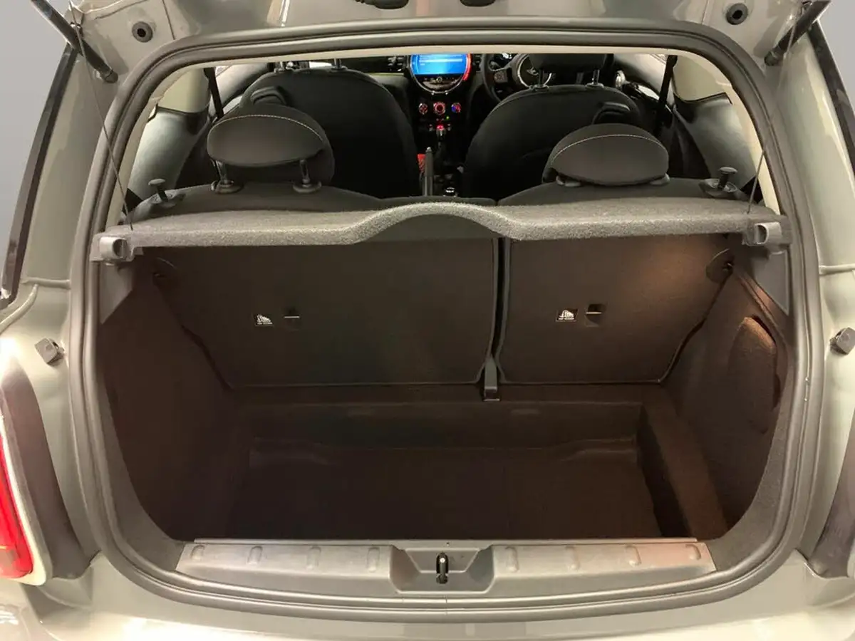 2022-mini-cooper-15-cooper-classic-hatchback-3d-big-25