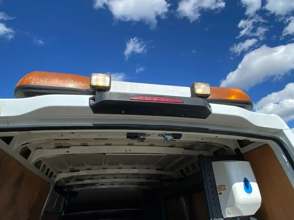 2018-iveco-daily-s-class-23td-35s12v-3520-h1-business-big-18