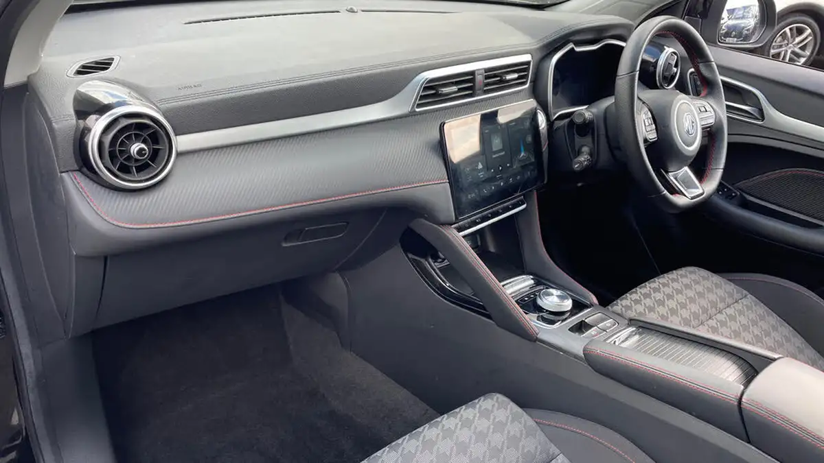 2023-mg-zs-suv-e-se-ev-156ps-long-range-big-9