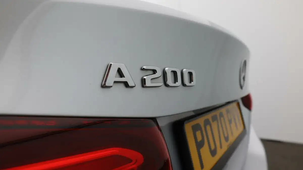 2020-mercedes-benz-a-class-13-a200-sport-saloon-4d-big-21